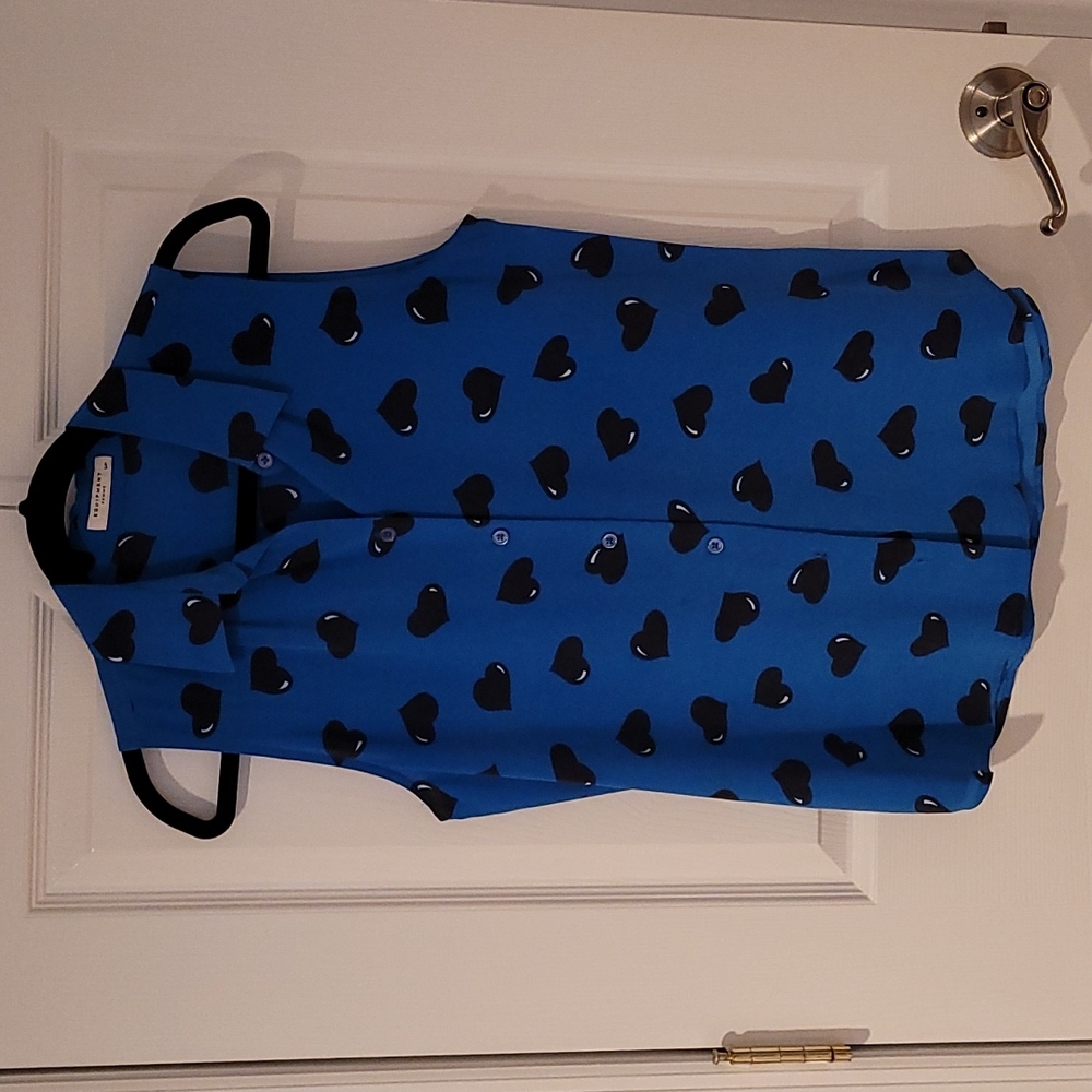 Sleeveless Heart Print Button Front Silk Top